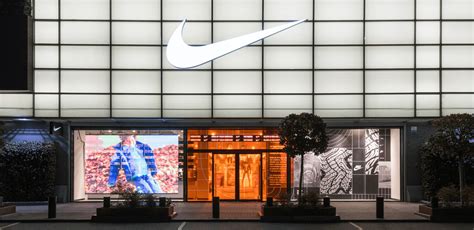 nike schihe damen outlet in würzburg|Finde einen Nike Factory Store in deiner Nähe.. Nike DE.